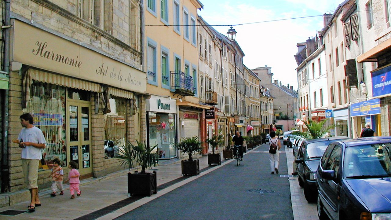 Panoramic image of Vesoul city center