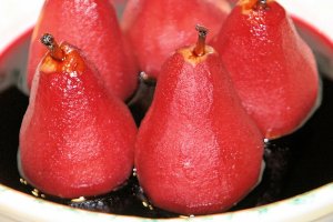 Poires au Vin et Cassis Recipe